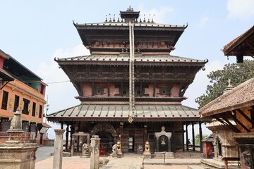 ネパール　カトマンズ　キルティプル