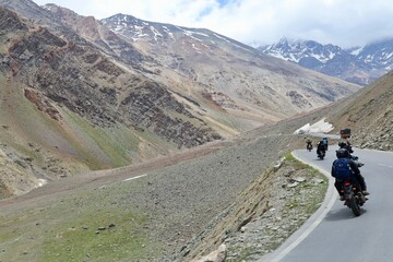 Fototapeta premium インド レー マナリ ハイウェイ Leh-Manali Highway