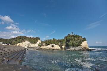 茨城 高萩 高戸小浜海岸の手掘り洞窟