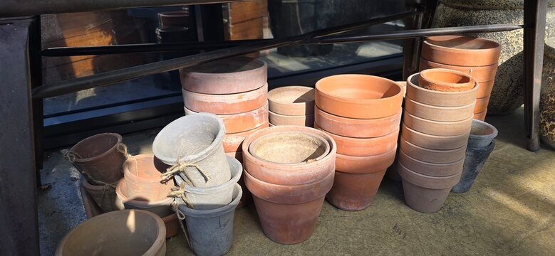 clay pots
