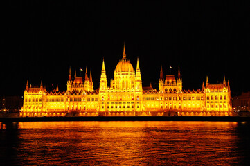 Obraz premium The Hungarian Parliament Building, Budapest, Hungary