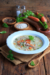 Köstliche Graupensuppe mit Fleisch