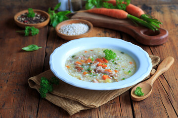 Gräupchensuppe mit Kassler