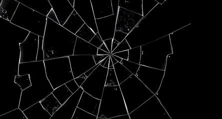 Obraz premium Shattered Glass Radial Pattern on Black Background