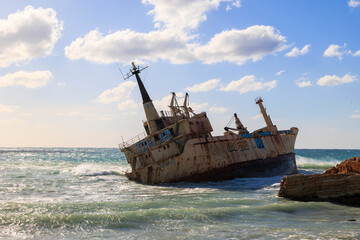 Fototapeta premium Shipwreck near rocky coast with waves, Greece, Cyprus, Paphos, 24.11.2025