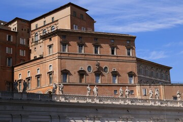 Obraz premium Blick auf den Vatikan im Zentrum der Stadt Rom 