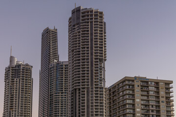 Fototapeta premium Gold coast buildings at sunset