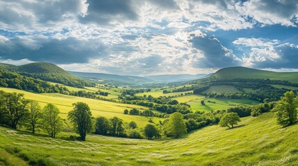 Obraz premium Panoramic photograph of the sunny and green Valley in summer
