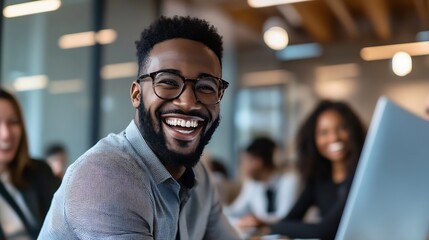 Obraz premium Cheerful Young Man Smiling with Glasses in Modern Office Environment : Generative AI