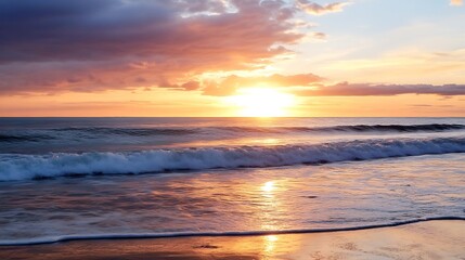 Obraz premium Stunning sunset over calm ocean waves reflecting warm tones and inviting beach atmosphere : Generative AI