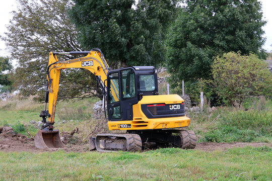 Tractopelle  JCB sur le chantier