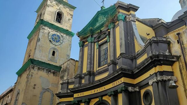Napoli - Basilica della Santissima Annunziata da Via Postica Maddalena