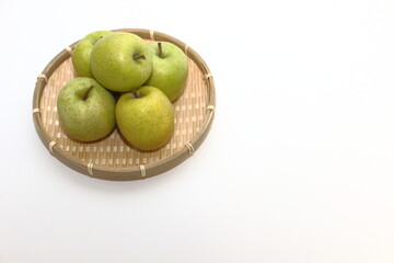 収穫された青りんご