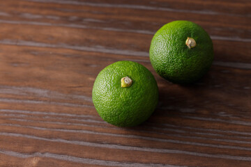 すだち　Sudachi (Japanese citrus)