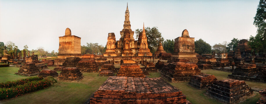 Panoramic view of the ruins of a temple, Sukhothai Historical Park, Sukhothai, Thailand.