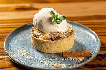 Pie with ice cream