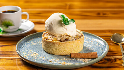 Pie with ice cream