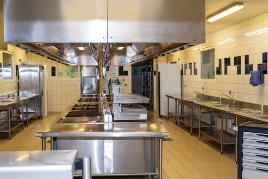 Grande cuisine de restaurant et de cantine 