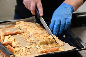 Butterkuchen anschneiden