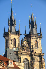 Fototapeta premium Gothic Church of the Mother of God before Tyn, popular tourist destination at the Old Town square in Prague, Czech Republic