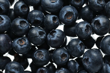 High-Quality Macro Photography of Fresh Blueberries with Detailed Texture