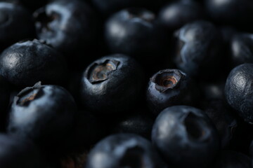 High-Quality Macro Photography of Fresh Blueberries with Detailed Texture
