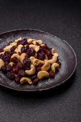 Mixture of roasted cashews and dried cranberries