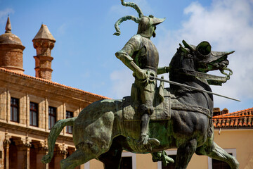 Estatua de Pizarro en la plaza de Trujillo