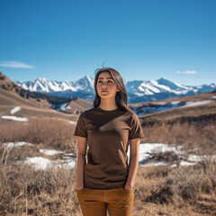 Naklejka premium woman in the mountains