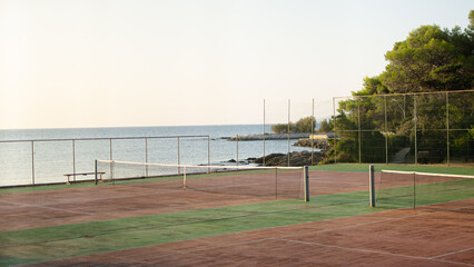 tennis court by the ocean