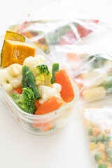 冷凍野菜　野菜の保存　フリーザーバッグ