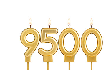 Candles forming the number 9500 - Number of views, views or followers.