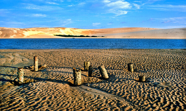 Rio Munda&uacute; em Trairi, litoral do Cear&aacute;.