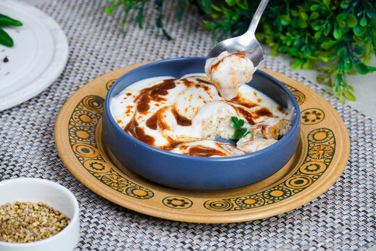 Dahi Baray, A Pakistani or indian savory dish called dahi bhallay or dahi bharay