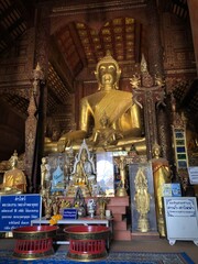 Obraz premium Wat Phra That Lampang Luang – Ancient Lanna Temple in Northern Thailand