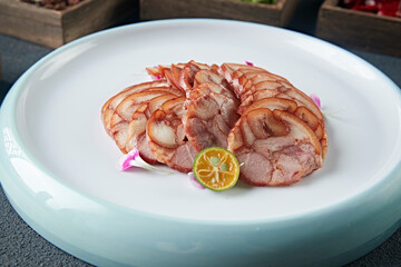 Smoked braised pork elbow roll slices
