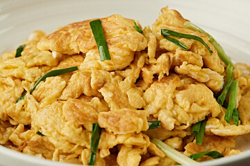 Stir-fried chives and eggs