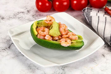 Dietary avocado cut with prawn
