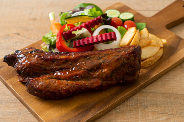 barbecue pork spare ribs with vegetables