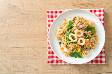 Fried rice with squid or octopus
