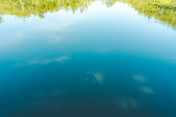 青い池　美しい湖