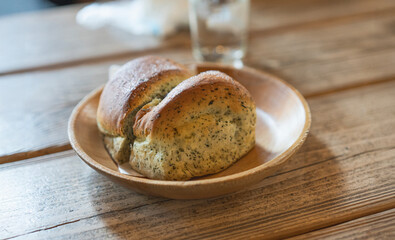 焼きたてのパン　モーニング