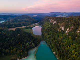 Coucher de soleil sur les quatre lacs (Ilay, Narlay, petit et grand Maclu), Jura