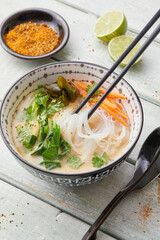 Miso-Suppe mit Pakchoi