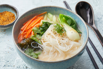Miso-Suppe mit Pakchoi