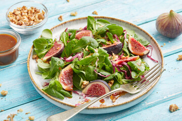 Herbst-Salat mit Feigen