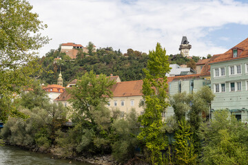 Obraz premium Scenic view river bank of Graz in Stiermarken region in Austria