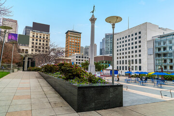 A view eastward across Union Square in the early morning in San Francisco in early springtime