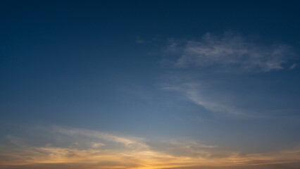 Obraz premium Background of blue sky with cloud, Dramatic sunrise