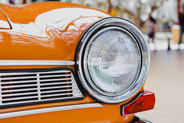 Detalhes de um carro antigo e conservado